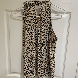 Leopard keyhole tank